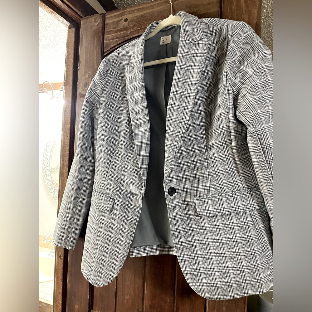 Houndstooth blazer! A new day from target!